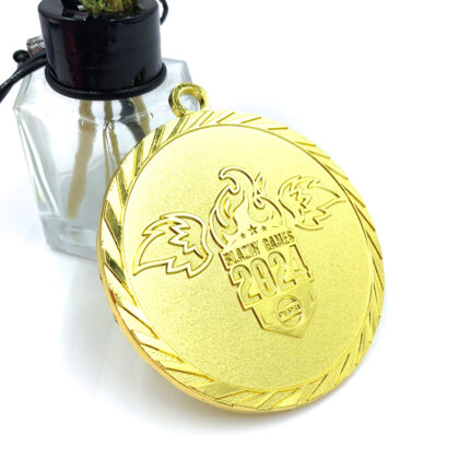 Cheap high quality good service medals and trophies for customers wholesale soft enamel medal